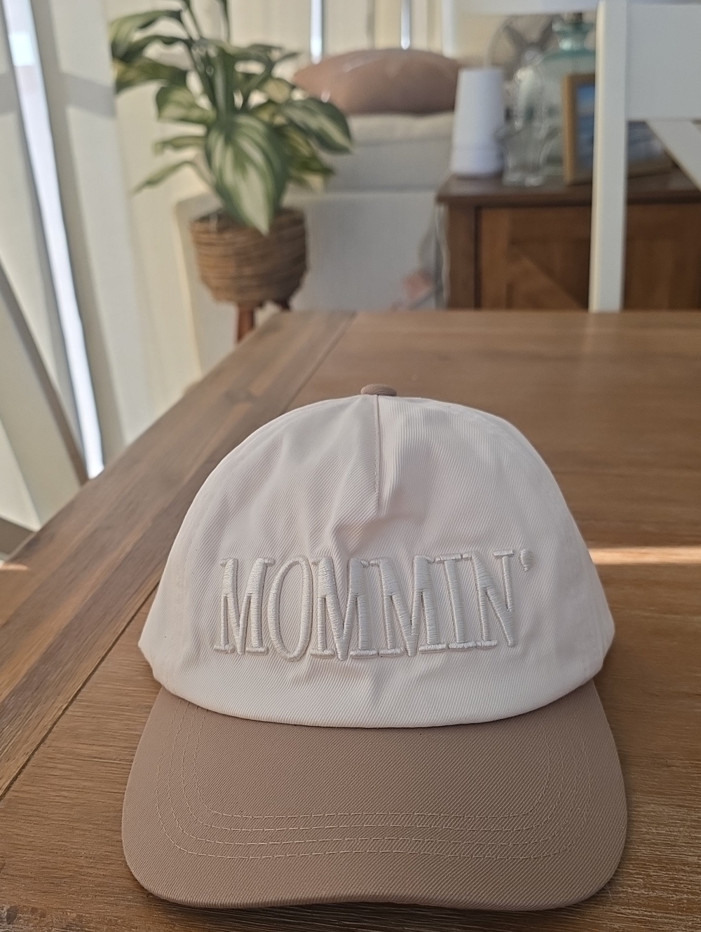 Women's "Mommin'  "Cap - Cream And Tan